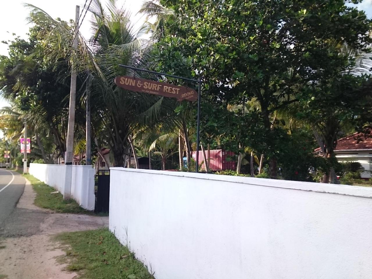 Sun And Surf Rest Hotel Ahangama Exterior photo